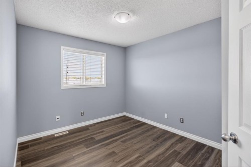 108 Kodiak Crescent, Fort Mcmurray, AB - Indoor Photo Showing Other Room