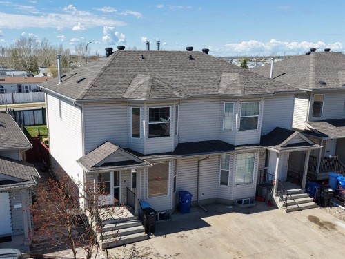 108 Kodiak Crescent, Fort Mcmurray, AB - Outdoor With Facade