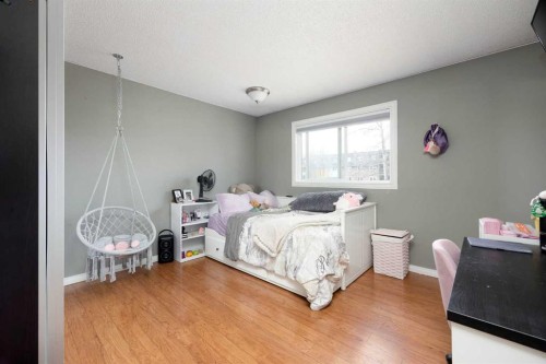 6 Harris Crescent, Fort Mcmurray, AB - Indoor Photo Showing Bedroom