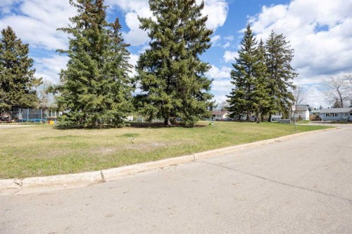6 Harris Crescent, Fort Mcmurray, AB - Outdoor