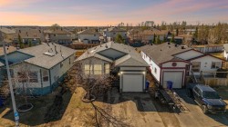 521 Mckinlay Crescent Fort Mcmurray, AB T9K 2R6