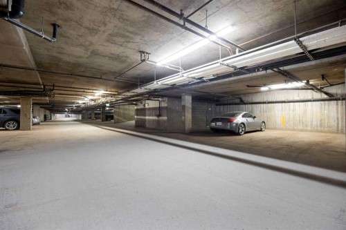 2112-200 Lougheed Drive, Fort Mcmurray, AB - Indoor Photo Showing Garage