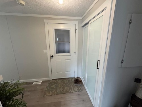 208 Mitchell Drive, Fort Mcmurray, AB - Indoor Photo Showing Other Room