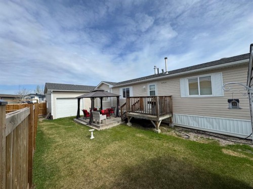 208 Mitchell Drive, Fort Mcmurray, AB - Outdoor With Deck Patio Veranda