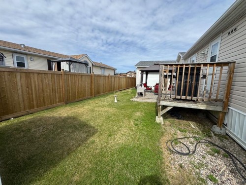 208 Mitchell Drive, Fort Mcmurray, AB - Outdoor