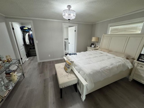 208 Mitchell Drive, Fort Mcmurray, AB - Indoor Photo Showing Bedroom