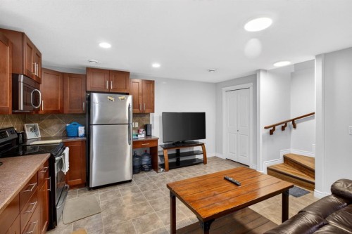 128 Juniper Street, Fort Mcmurray, AB - Indoor