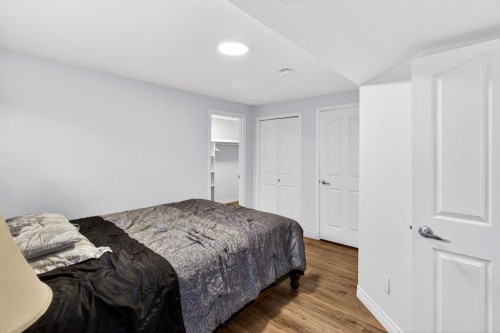 128 Juniper Street, Fort Mcmurray, AB - Indoor Photo Showing Bedroom