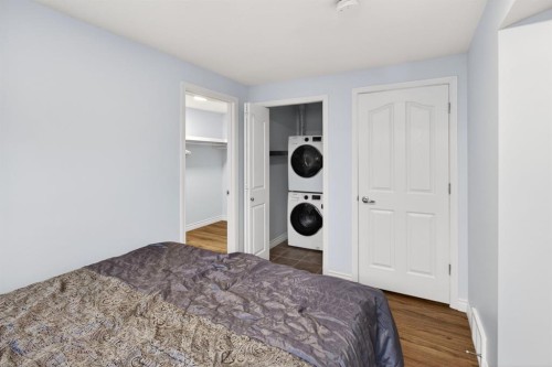 128 Juniper Street, Fort Mcmurray, AB - Indoor Photo Showing Bedroom