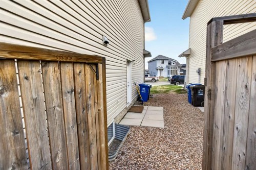 128 Juniper Street, Fort Mcmurray, AB - Outdoor With Exterior