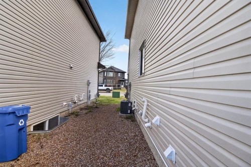 128 Juniper Street, Fort Mcmurray, AB - Outdoor With Exterior