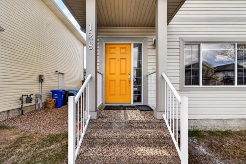 128 Juniper Street, Fort Mcmurray, AB - Outdoor With Exterior