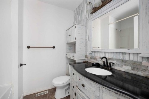 233 Bacon Place, Fort Mcmurray, AB - Indoor Photo Showing Bathroom