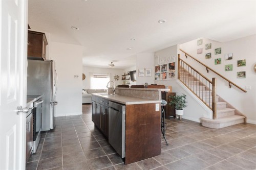 128 Coyote Crescent, Fort Mcmurray, AB - Indoor Photo Showing Kitchen