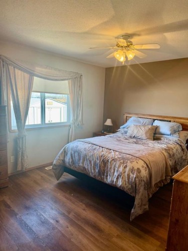 12 Clearwater Crescent, Wetaskiwin, AB 
