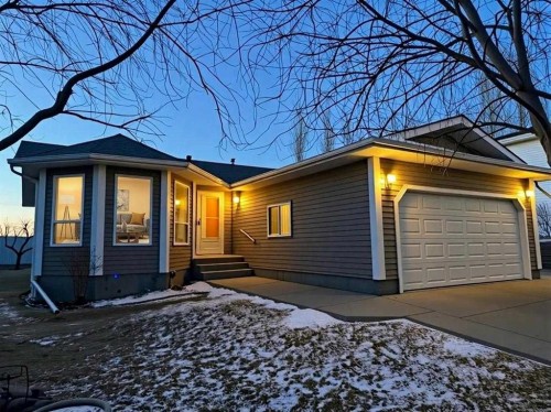 12 Clearwater Crescent  Wetaskiwin, AB T0A 2C1