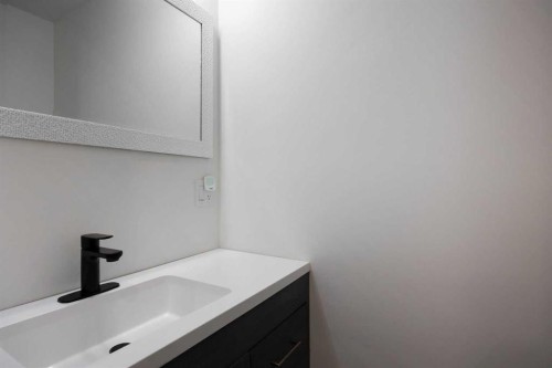 149 Ermine Crescent, Fort Mcmurray, AB - Indoor Photo Showing Bathroom