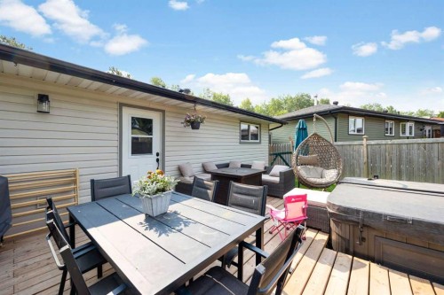 149 Ermine Crescent, Fort Mcmurray, AB - Outdoor With Deck Patio Veranda With Exterior