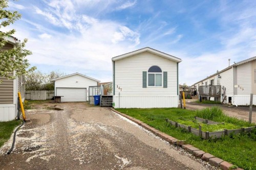 147 Cree Lane, Fort Mcmurray, AB - Outdoor
