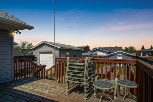 110 Parmenter Crescent, Fort Mcmurray, AB - Outdoor With Deck Patio Veranda With Exterior