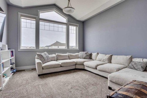 377 Walnut Crescent, Fort Mcmurray, AB - Indoor Photo Showing Living Room