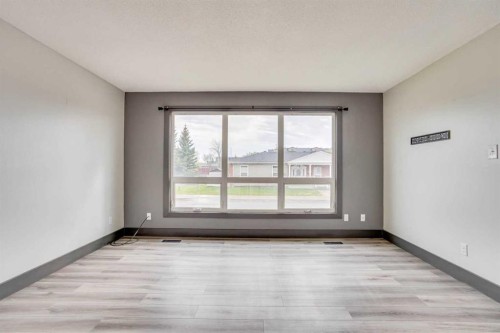 108 Caldwell Crescent, Fort Mcmurray, AB - Indoor Photo Showing Other Room