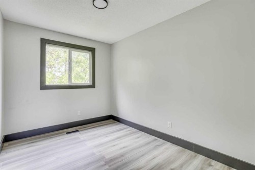 108 Caldwell Crescent, Fort Mcmurray, AB - Indoor Photo Showing Other Room