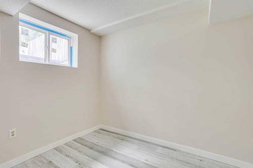 108 Caldwell Crescent, Fort Mcmurray, AB - Indoor Photo Showing Other Room