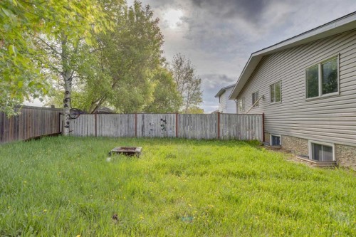 108 Caldwell Crescent, Fort Mcmurray, AB - Outdoor