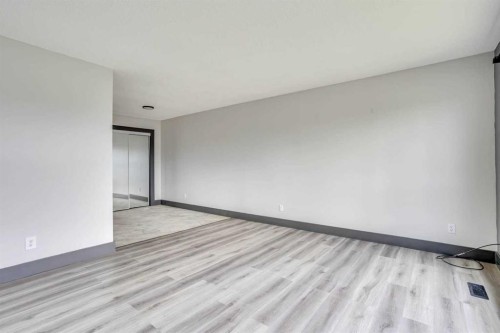 108 Caldwell Crescent, Fort Mcmurray, AB - Indoor Photo Showing Other Room