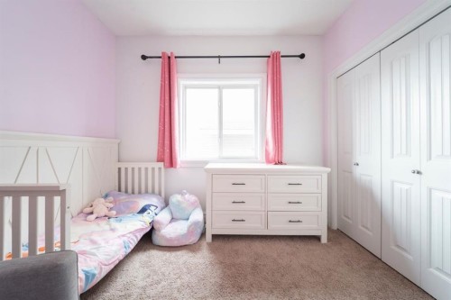 162 Pearl Bay, Fort Mcmurray, AB - Indoor Photo Showing Bedroom