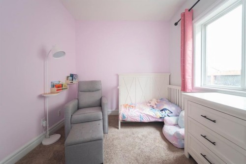 162 Pearl Bay, Fort Mcmurray, AB - Indoor Photo Showing Bedroom