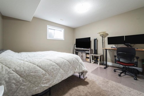 162 Pearl Bay, Fort Mcmurray, AB - Indoor Photo Showing Bedroom