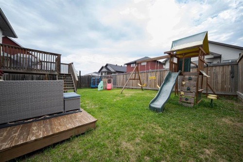 162 Pearl Bay, Fort Mcmurray, AB - Outdoor With Deck Patio Veranda