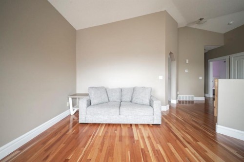 162 Pearl Bay, Fort Mcmurray, AB - Indoor Photo Showing Living Room