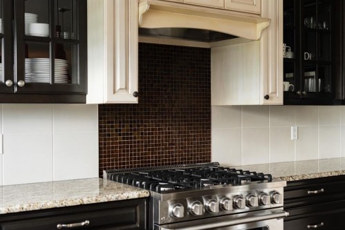180 Lindstrom Crescent, Fort Mcmurray, AB - Indoor Photo Showing Kitchen