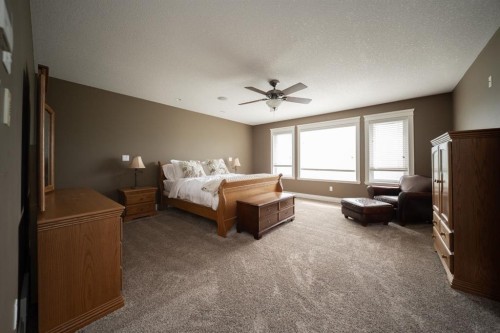 180 Lindstrom Crescent, Fort Mcmurray, AB - Indoor Photo Showing Bedroom