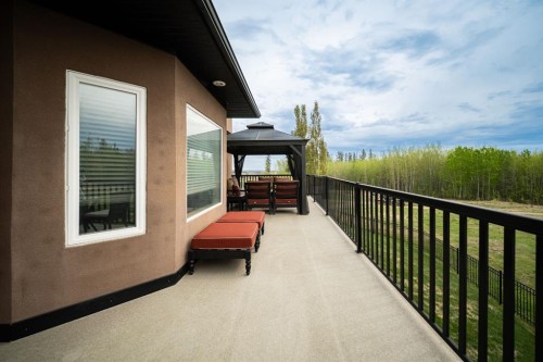 180 Lindstrom Crescent, Fort Mcmurray, AB - Outdoor With Exterior