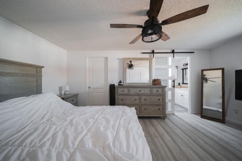 213 Mitchell Drive, Fort Mcmurray, AB - Indoor Photo Showing Bedroom