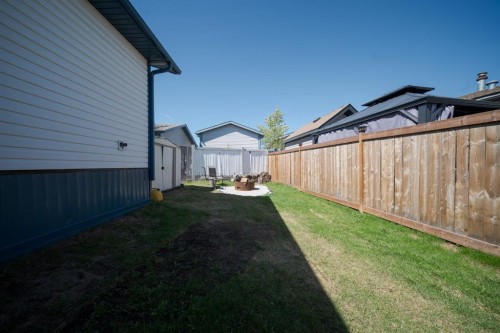 213 Mitchell Drive, Fort Mcmurray, AB - Outdoor
