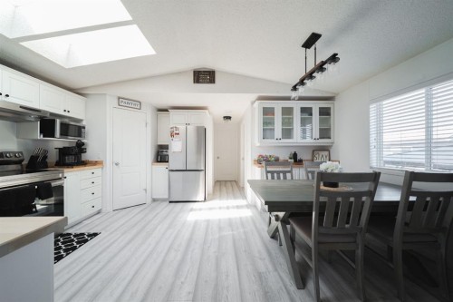 213 Mitchell Drive, Fort Mcmurray, AB - Indoor