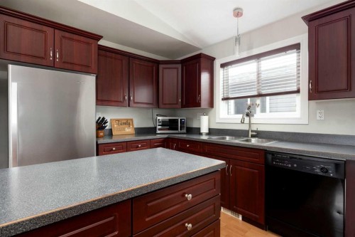140 Sumac Crescent, Fort Mcmurray, AB - Indoor Photo Showing Kitchen With Double Sink