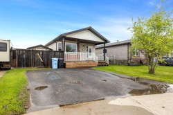 140 Sumac Crescent Fort Mcmurray, AB T9K 0H8