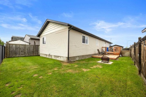 140 Sumac Crescent, Fort Mcmurray, AB - Outdoor With Exterior