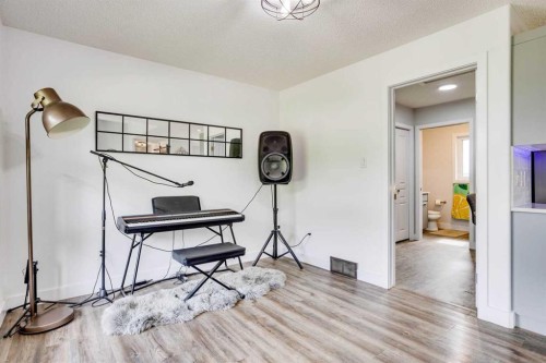 7313 Hughes Avenue, Fort Mcmurray, AB - Indoor Photo Showing Other Room