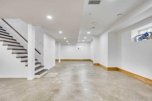 7313 Hughes Avenue, Fort Mcmurray, AB - Indoor Photo Showing Other Room