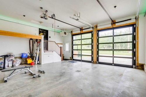 7313 Hughes Avenue, Fort Mcmurray, AB - Indoor Photo Showing Garage