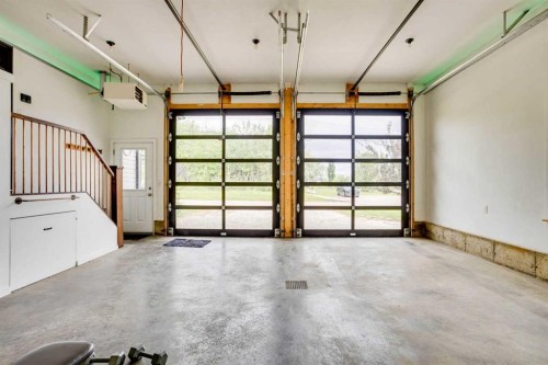 7313 Hughes Avenue, Fort Mcmurray, AB - Indoor Photo Showing Garage