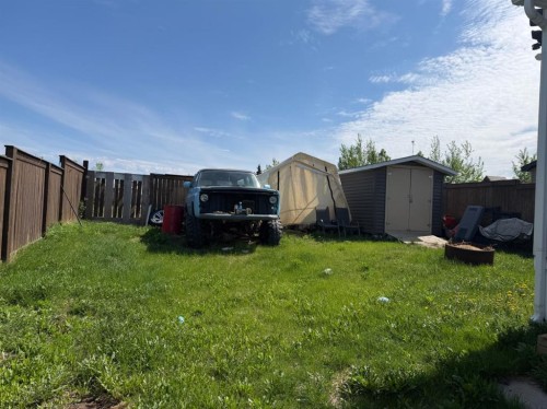 328 Grey Crescent, Fort Mcmurray, AB - Outdoor