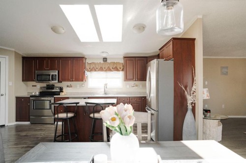 164 Balsam Way, Fort Mcmurray, AB - Indoor Photo Showing Kitchen With Stainless Steel Kitchen